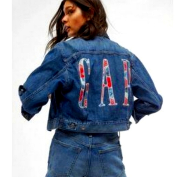 Gap Denim Patchwork Logo Crop Trucker Jacket - Picture 1 of 8